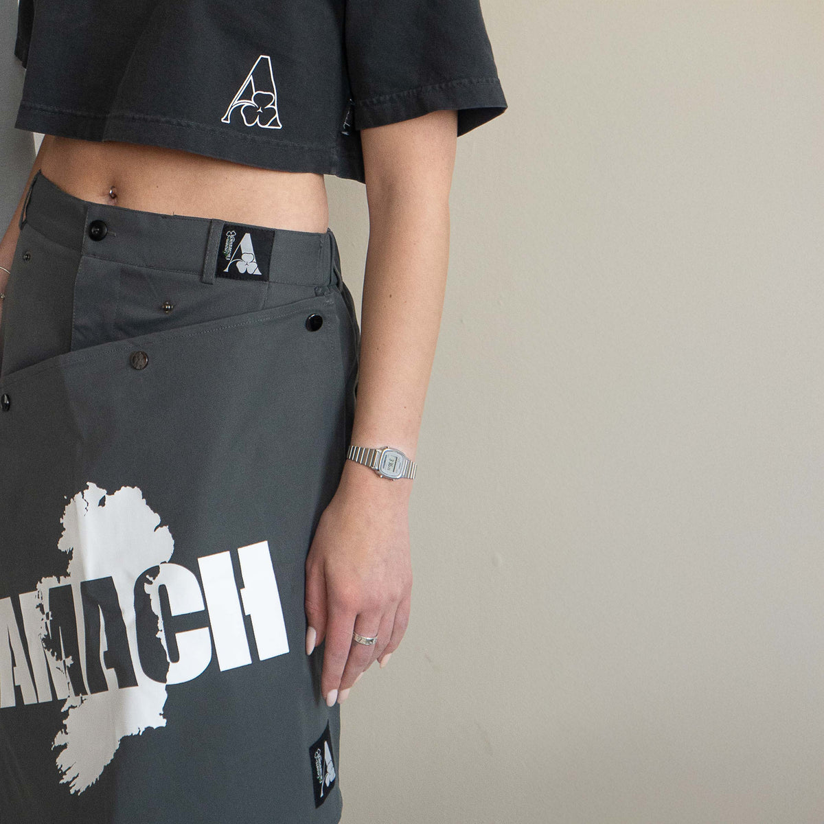 AMACH Anam Éireannach grey trousers, close-up of the AMACH Ireland wrap